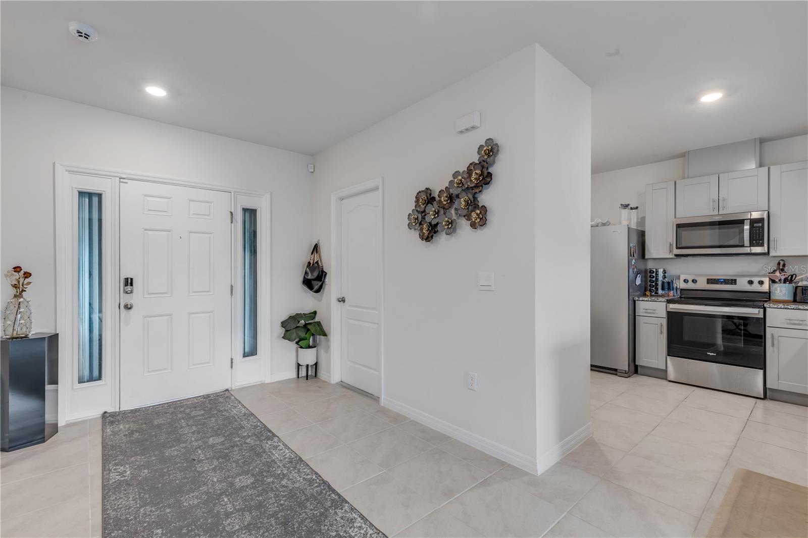 2724 SILVER CANOE DRIVE