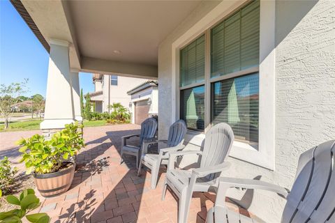 A home in DEBARY