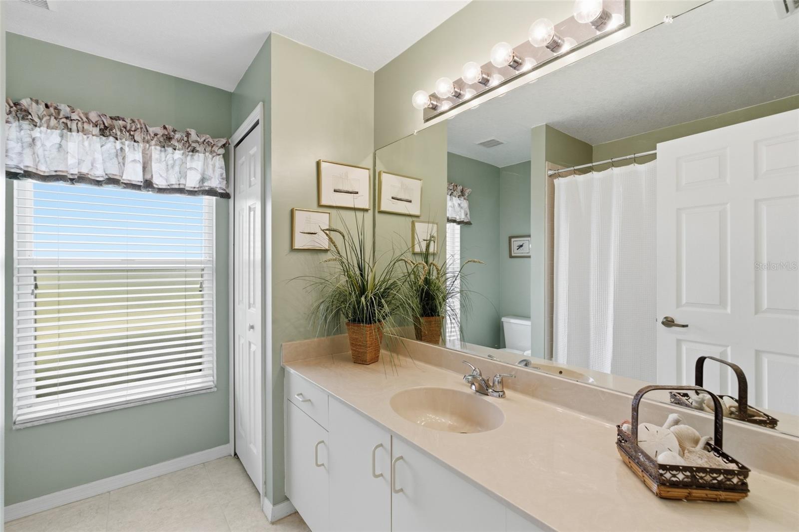 ADMIRALS POINT - Residential