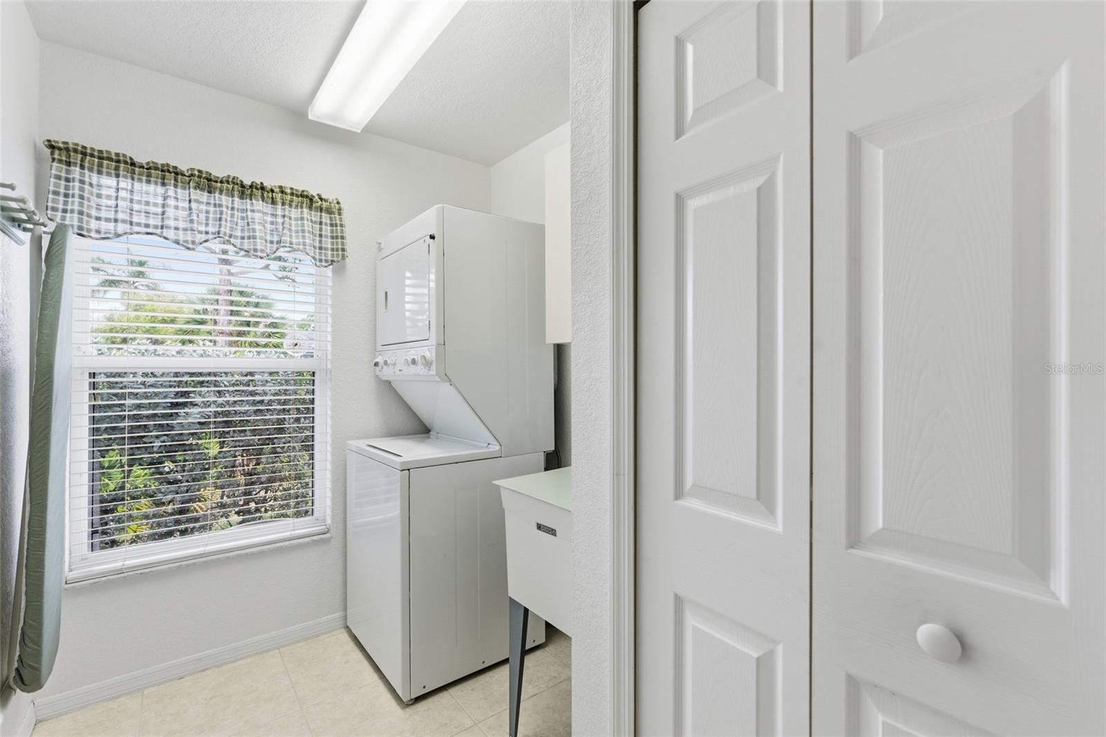 ADMIRALS POINT - Residential