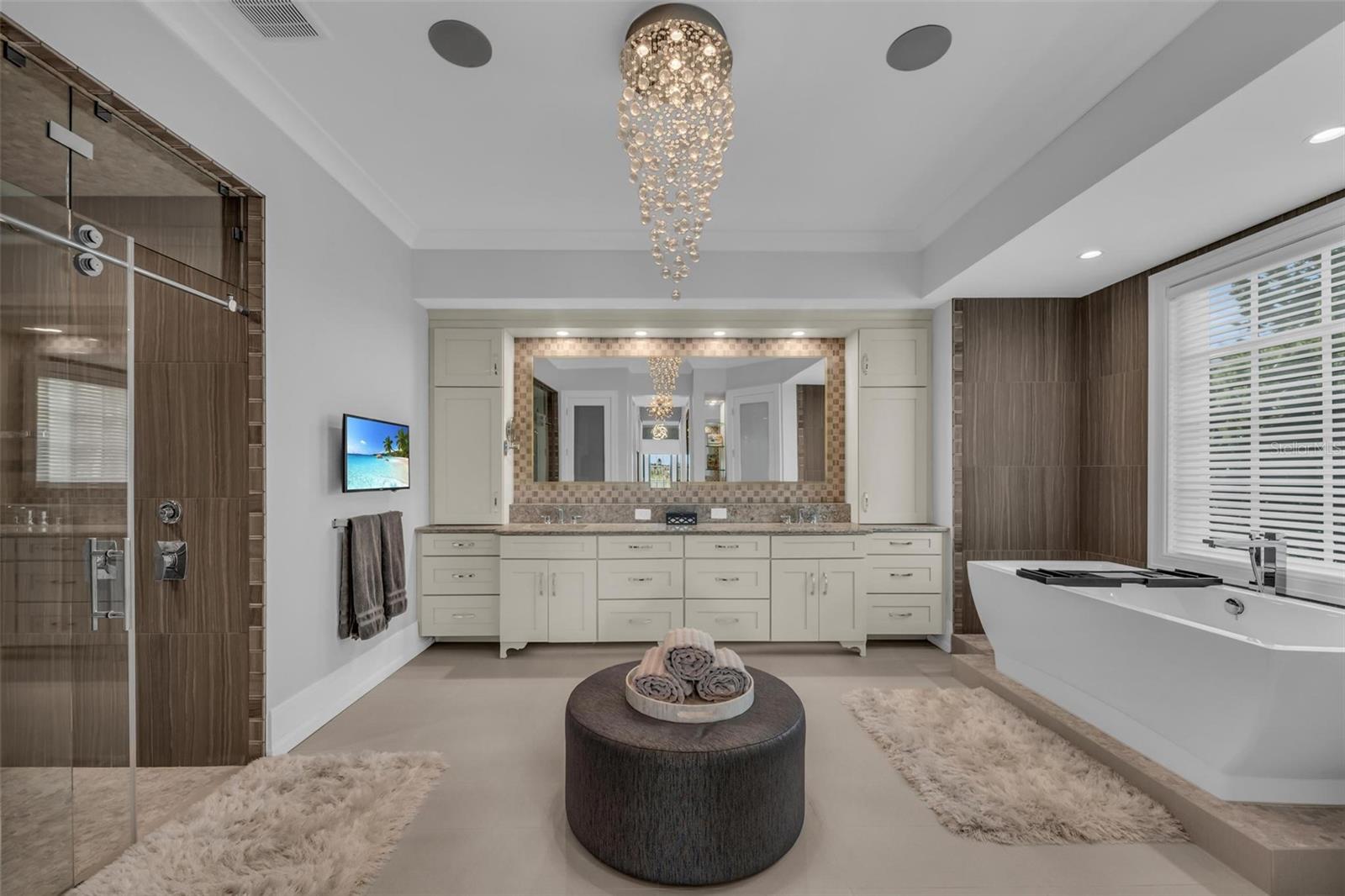 LAKE CLUB PH II - Residential