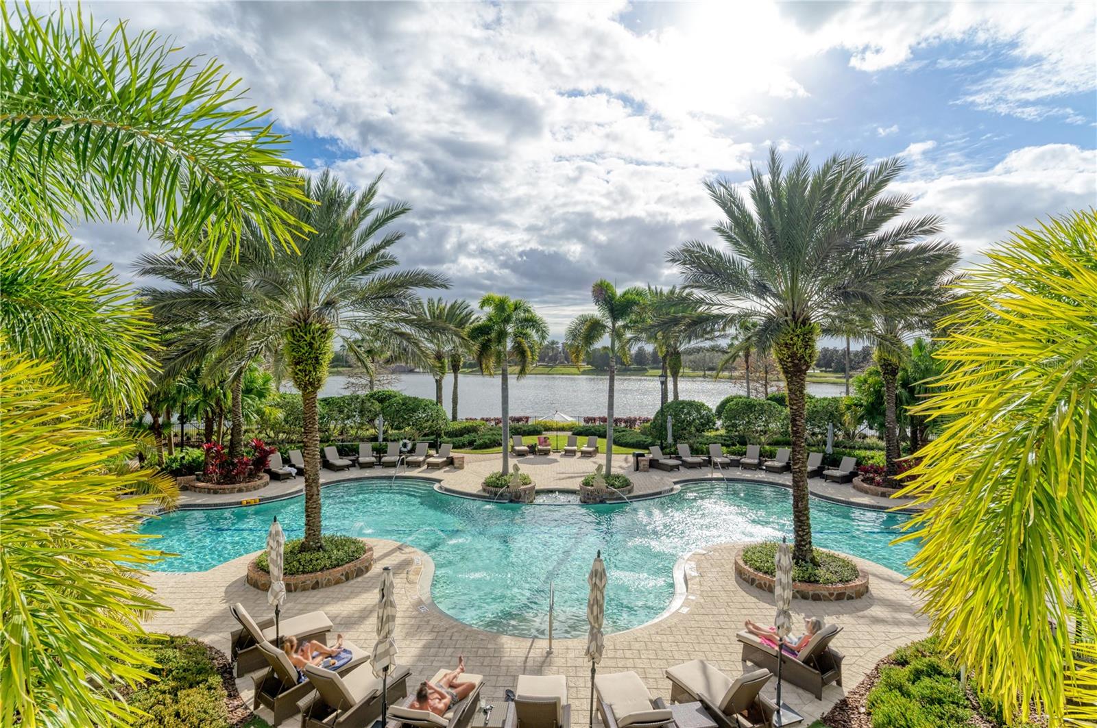 LAKE CLUB PH II - Residential