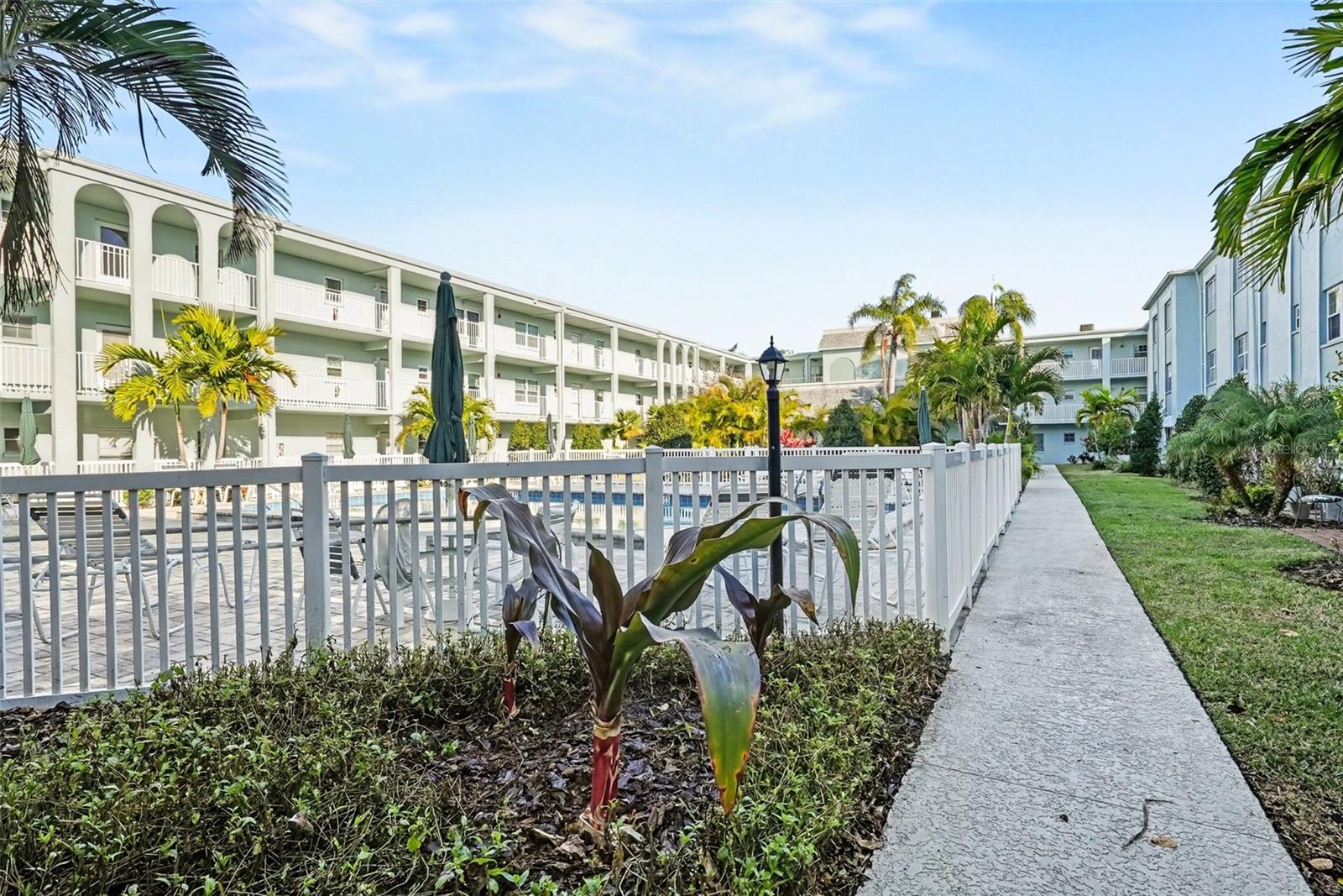 BELLEAIR FOREST - Residential