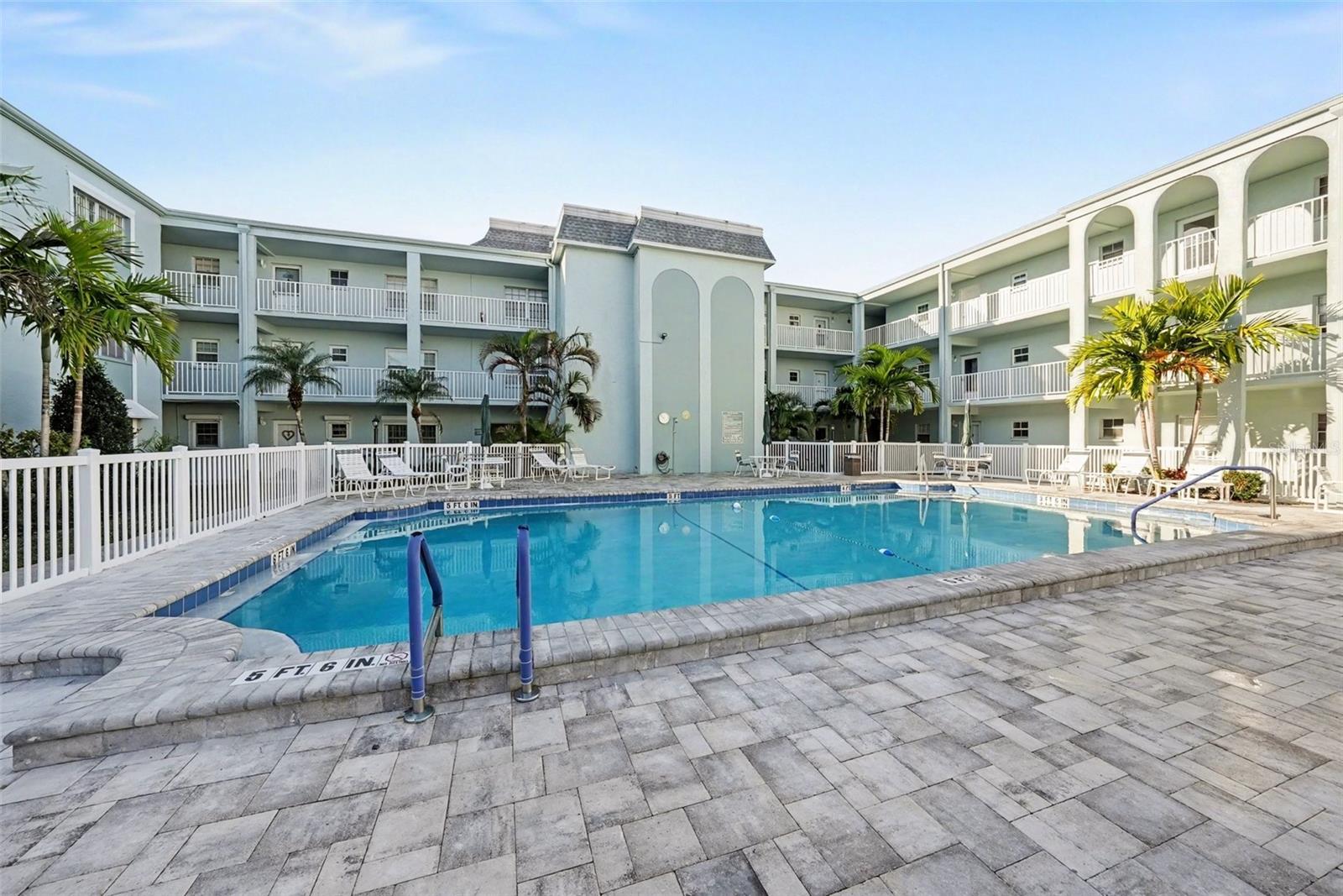 BELLEAIR FOREST - Residential