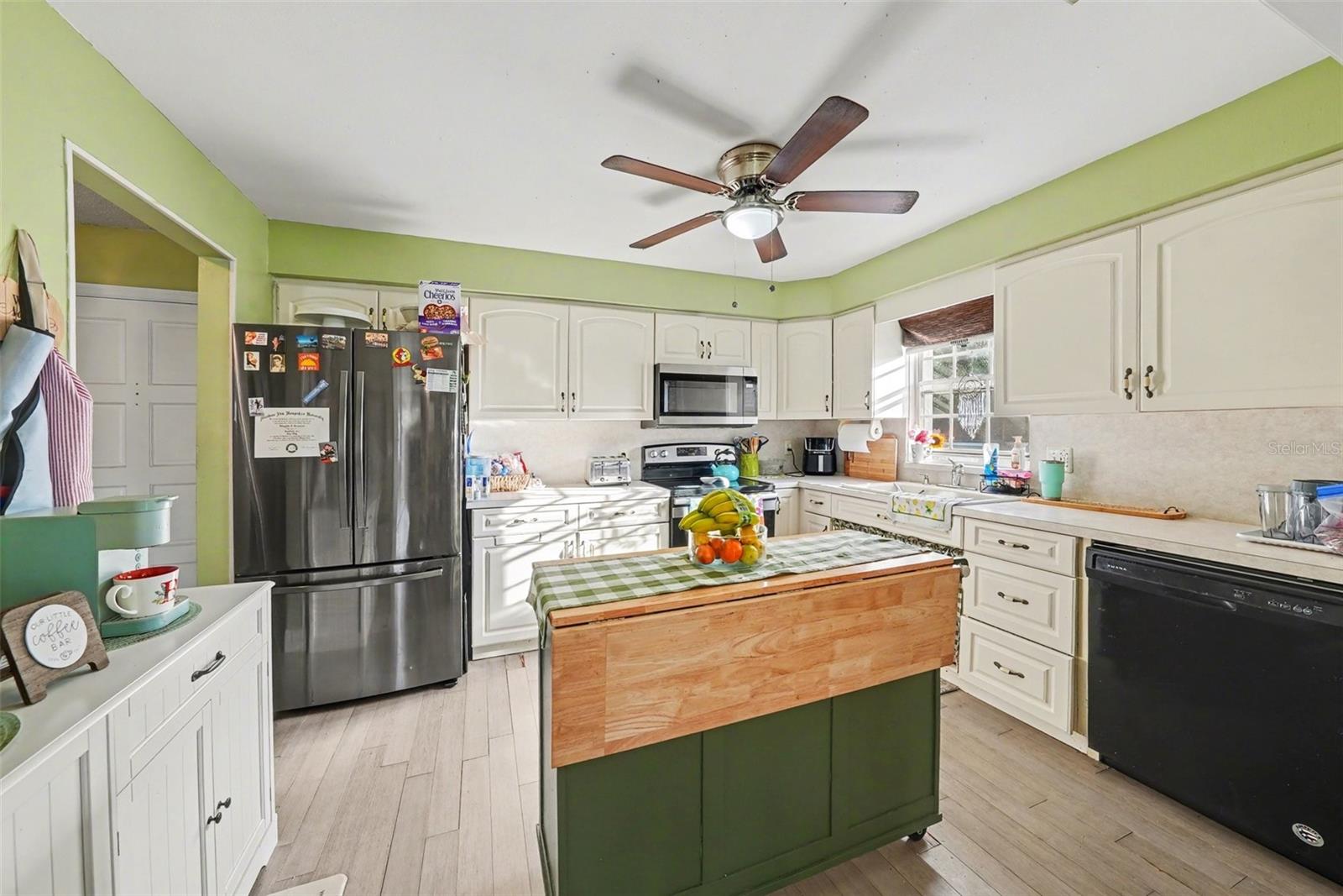 BELLEAIR FOREST - Residential