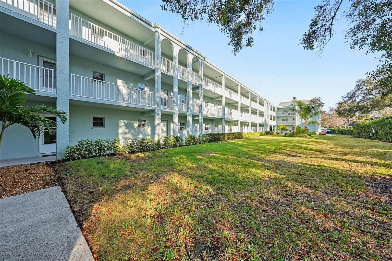 BELLEAIR FOREST - Residential