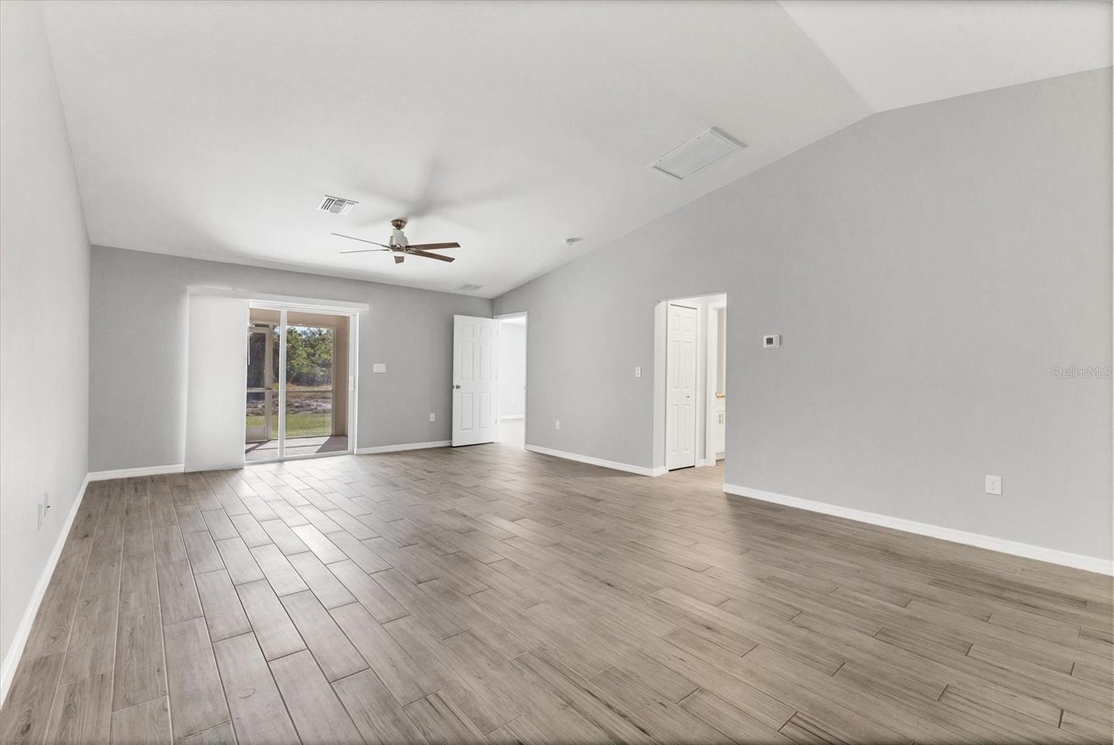 9228/9230 AGATE STREET