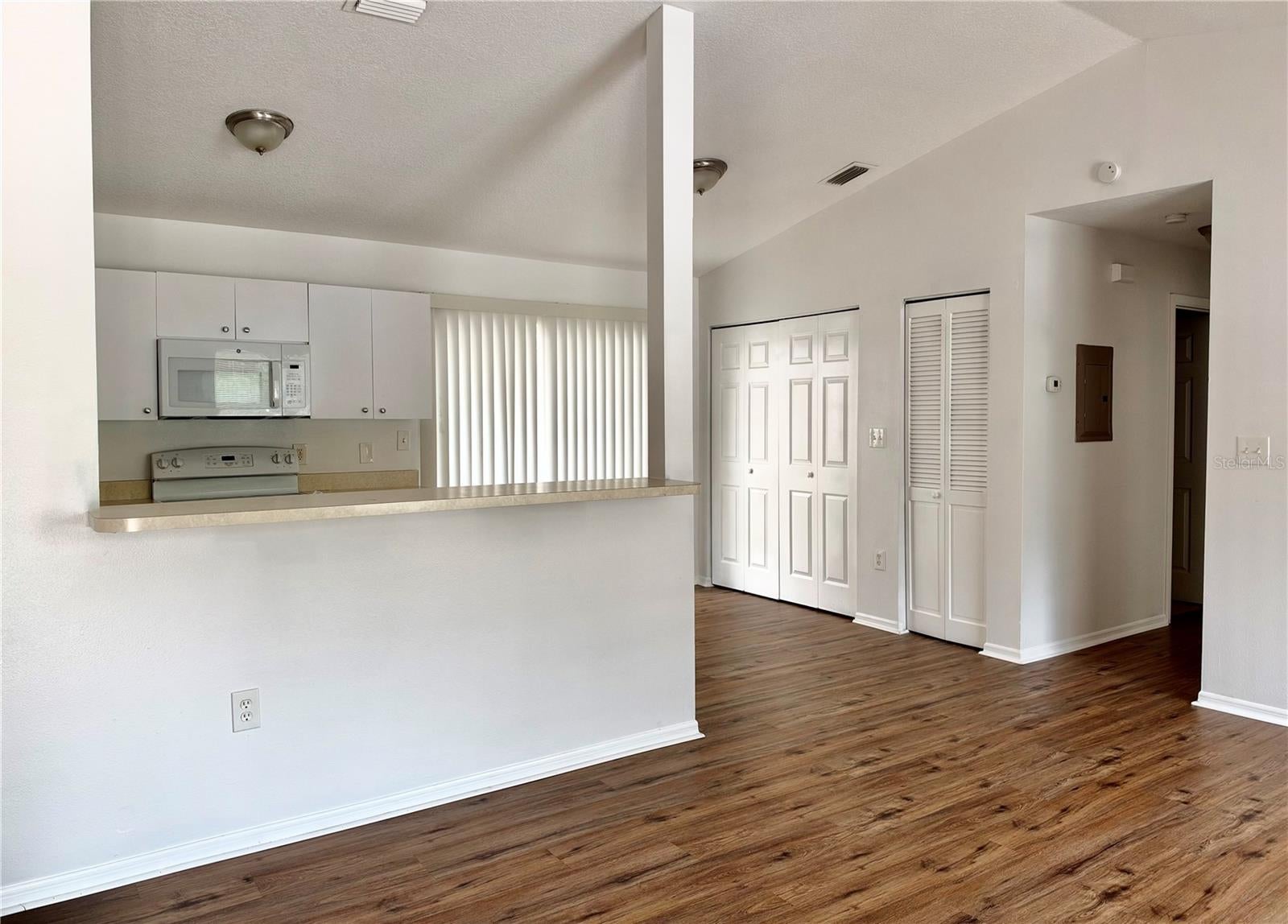 1900 N LIME AVENUE, SARASOTA, FL, 34234 1 1900 N LIME AVENUE