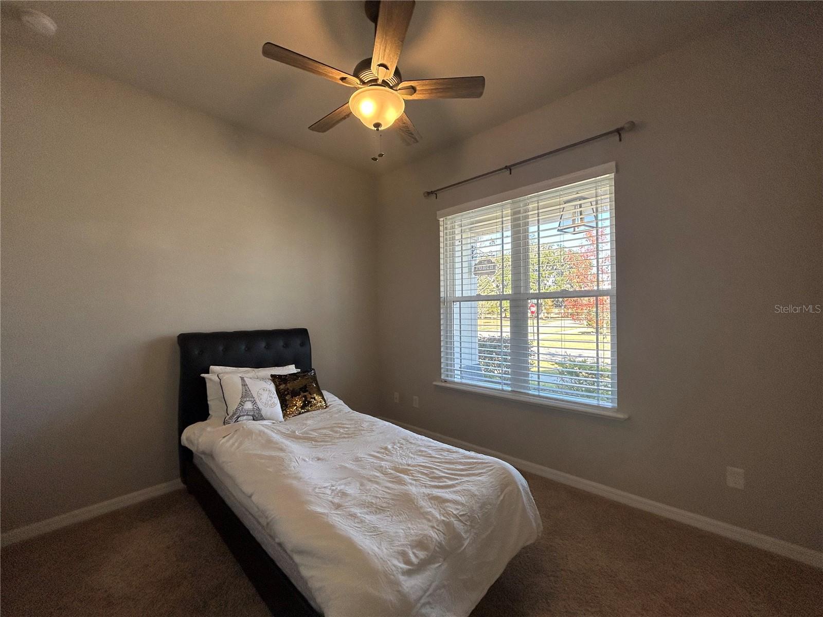 OAKMONT PH 3 PB 35 PG 60 - Residential Lease