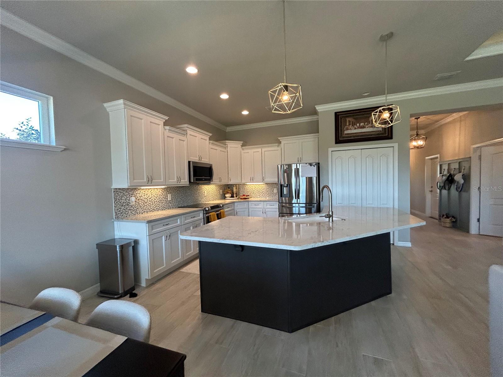 OAKMONT PH 3 PB 35 PG 60 - Residential Lease