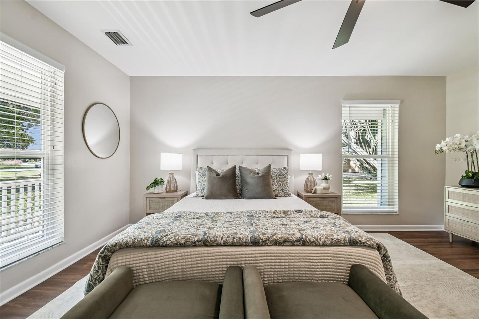 KNOLLWOOD ACRES - Residential