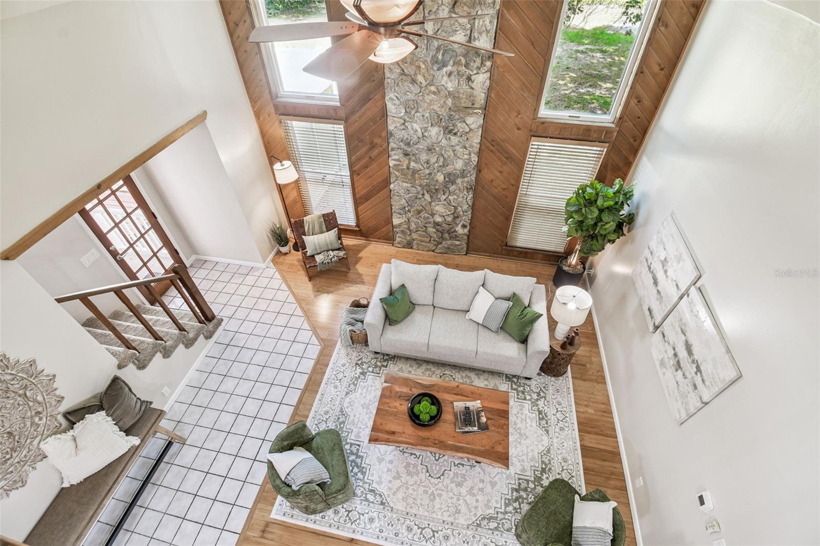 KNOLLWOOD ACRES - Residential