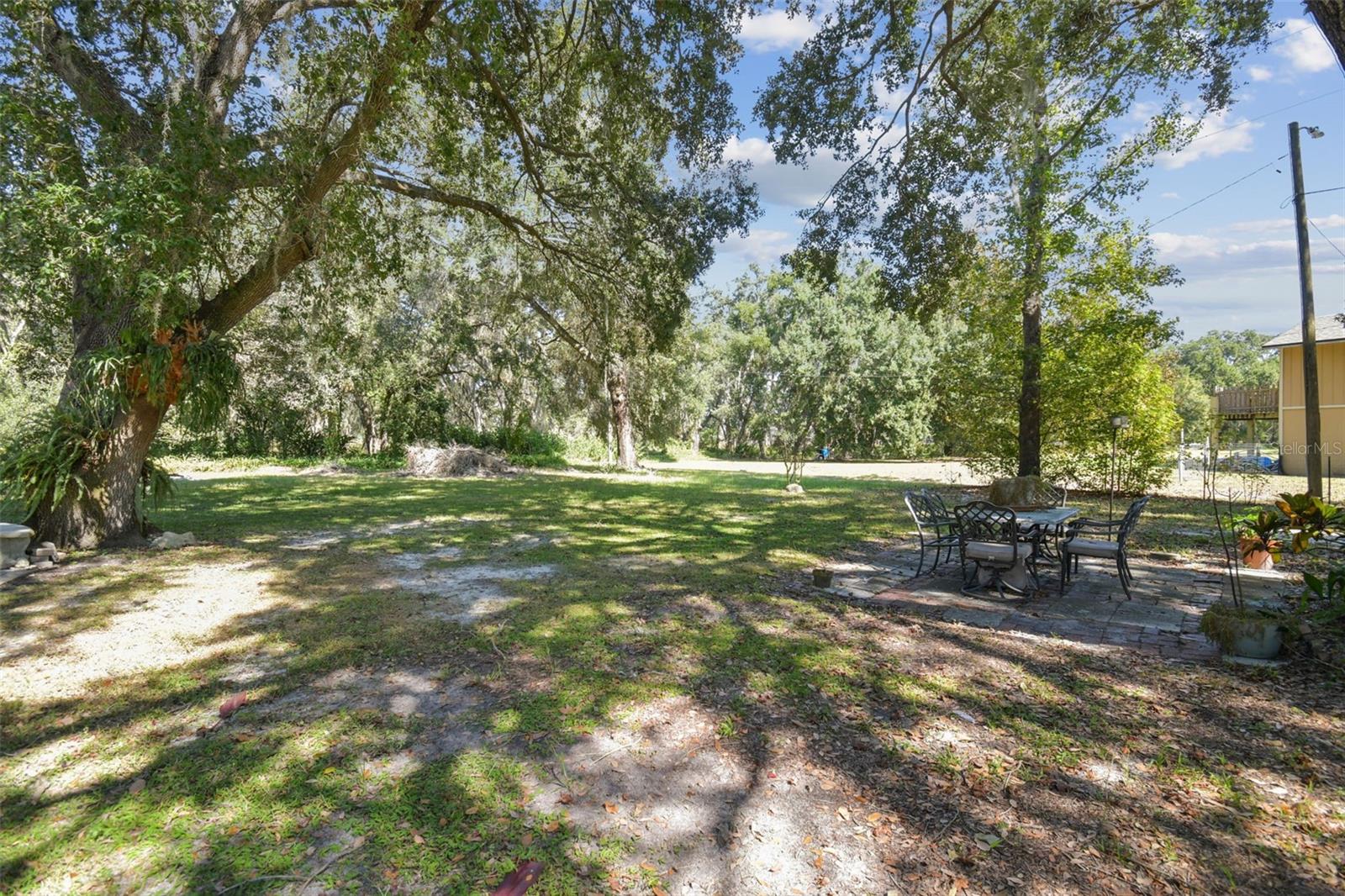 KNOLLWOOD ACRES - Residential