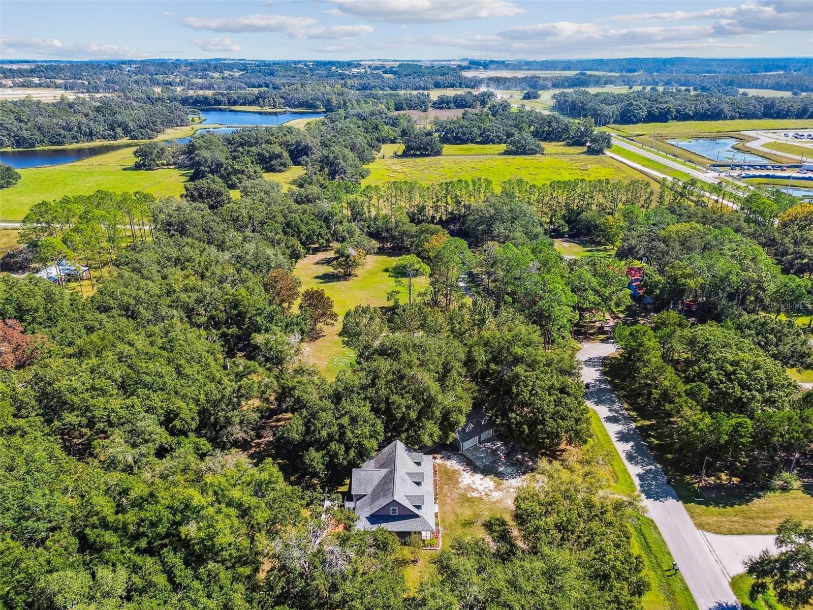 KNOLLWOOD ACRES - Residential