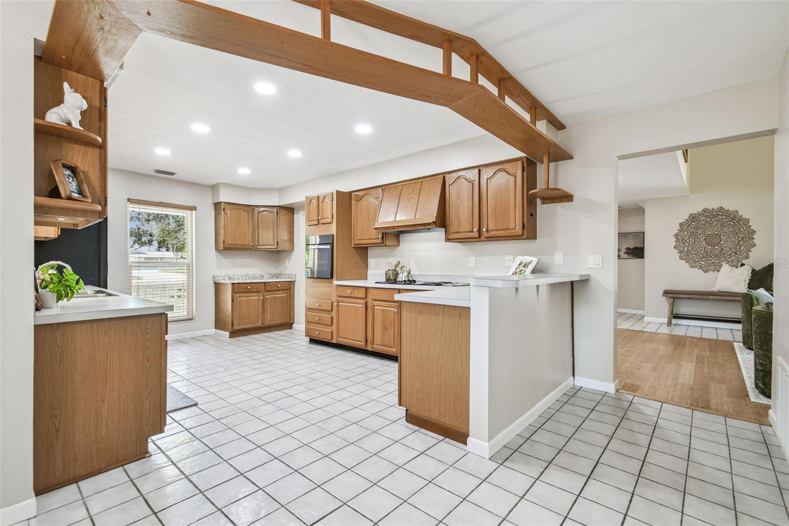 KNOLLWOOD ACRES - Residential