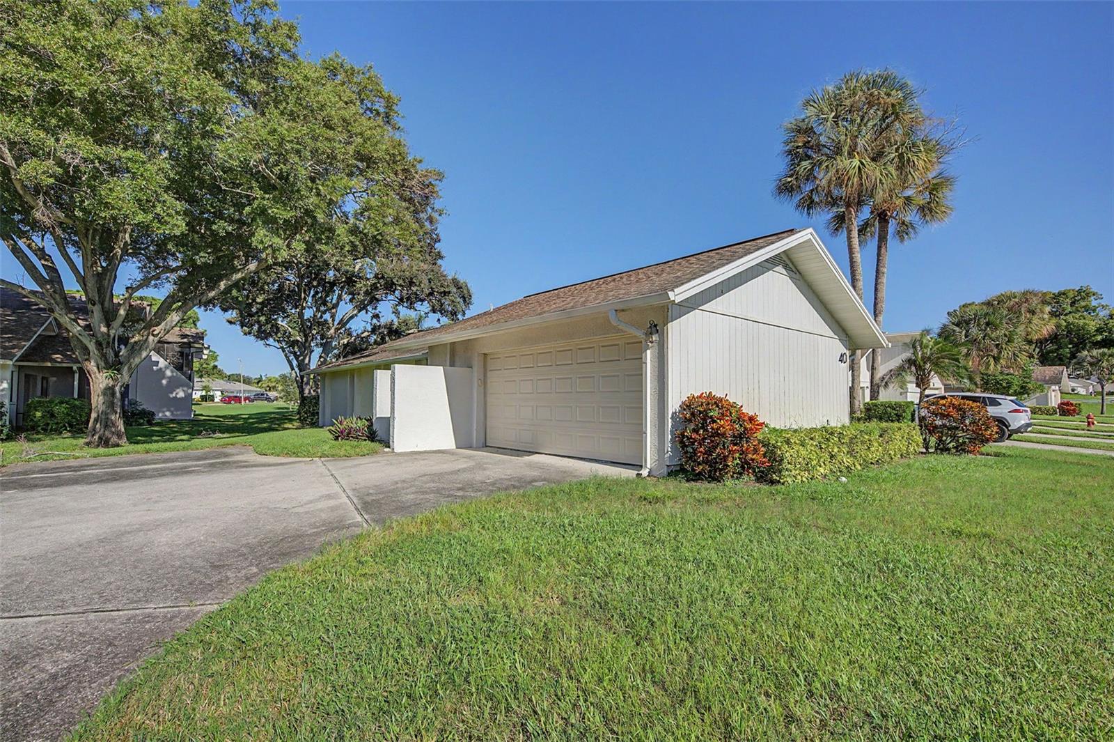 492 LAKEVIEW DRIVE 40