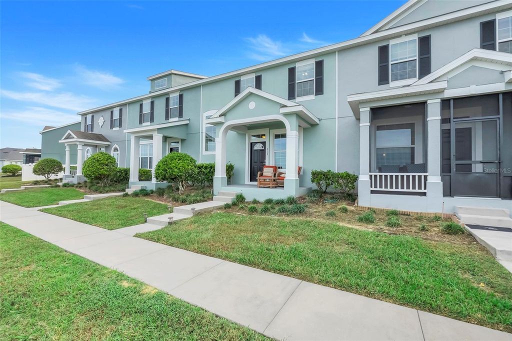 Photo of 513 Juniper Springs Drive, Groveland, FL 34736 (MLS # G5114234)