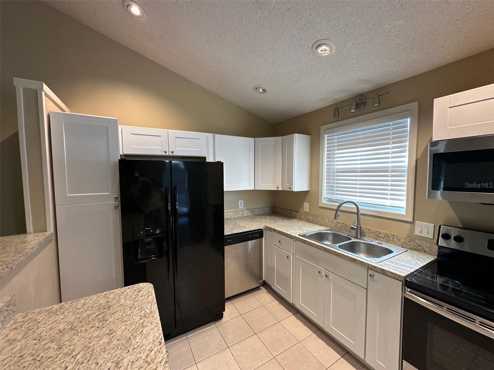 ALAFAYA WOODS PH 5 - Residential Lease