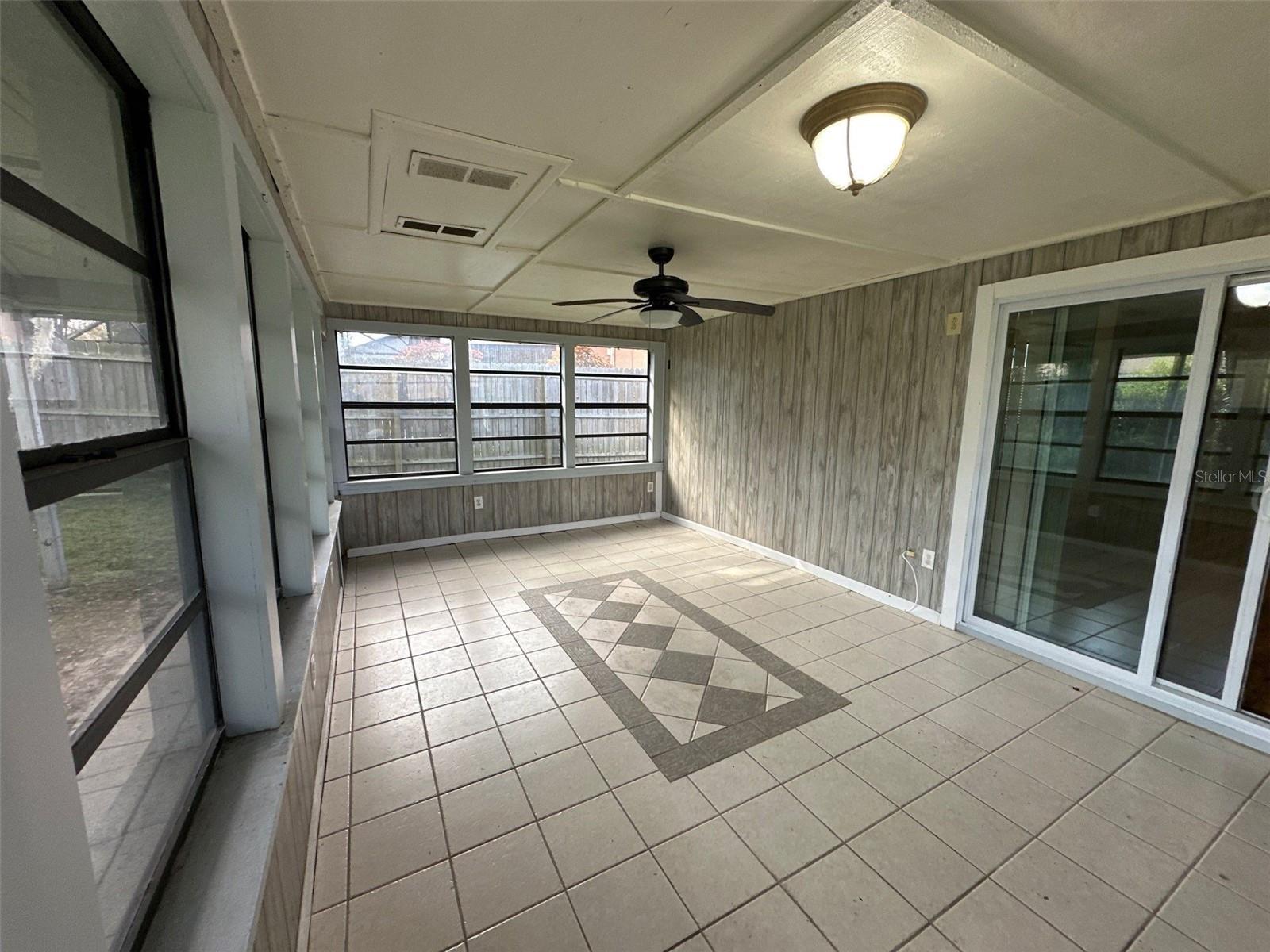 ALAFAYA WOODS PH 5 - Residential Lease