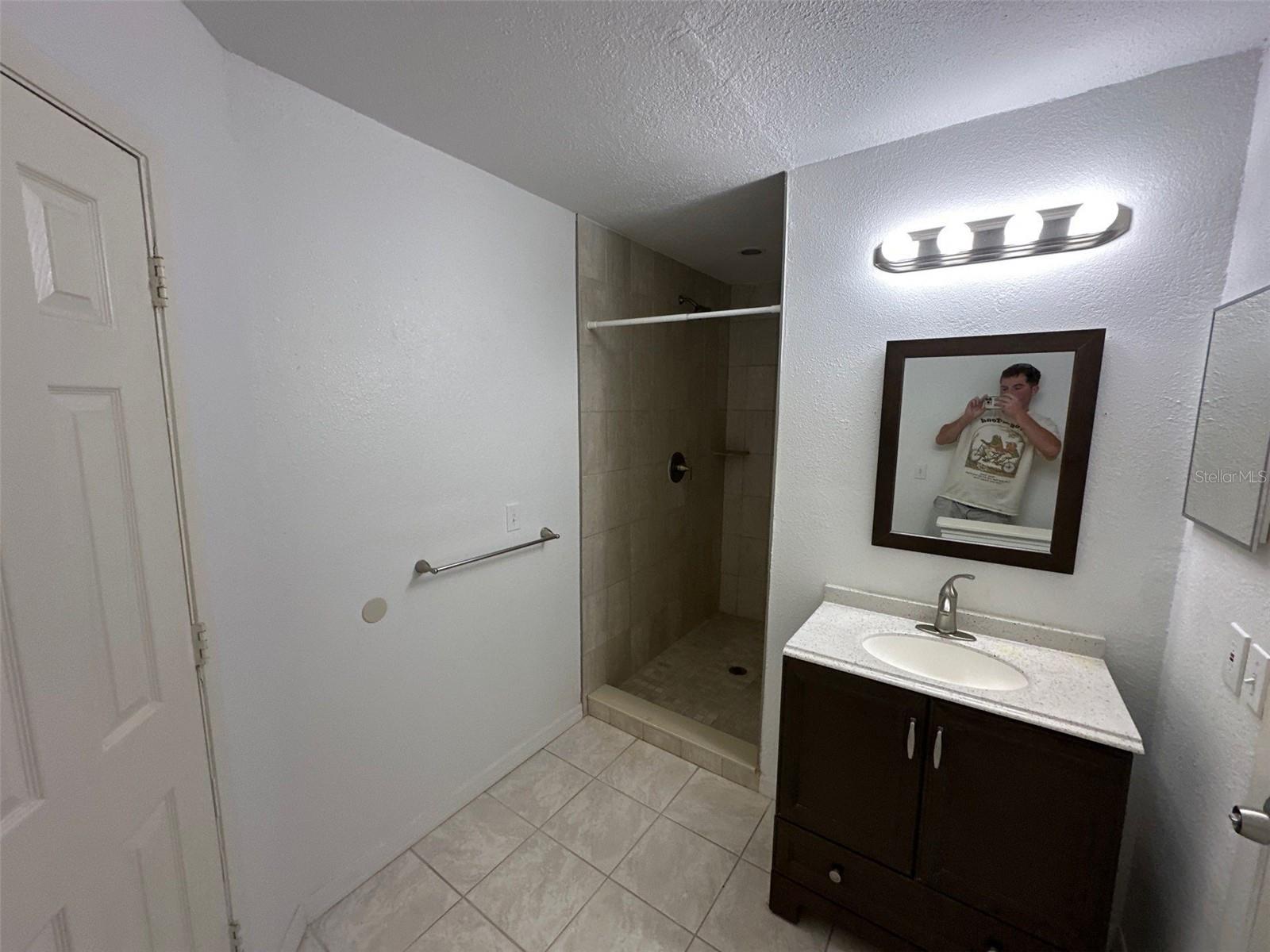 ALAFAYA WOODS PH 5 - Residential Lease