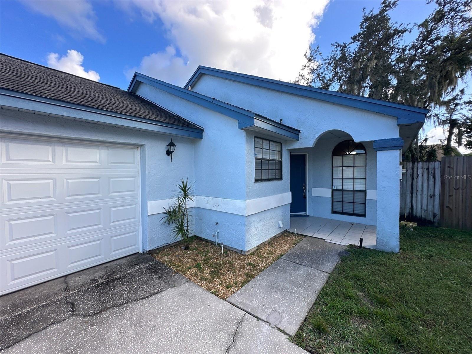 ALAFAYA WOODS PH 5 - Residential Lease