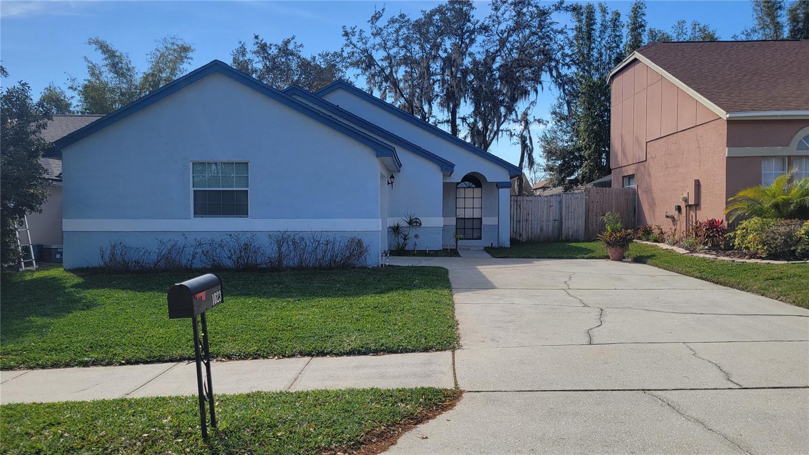 ALAFAYA WOODS PH 5 - Residential Lease