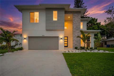 Photo of 3310 W Rogers Avenue, Tampa, FL 33611 (MLS # TB8464675)