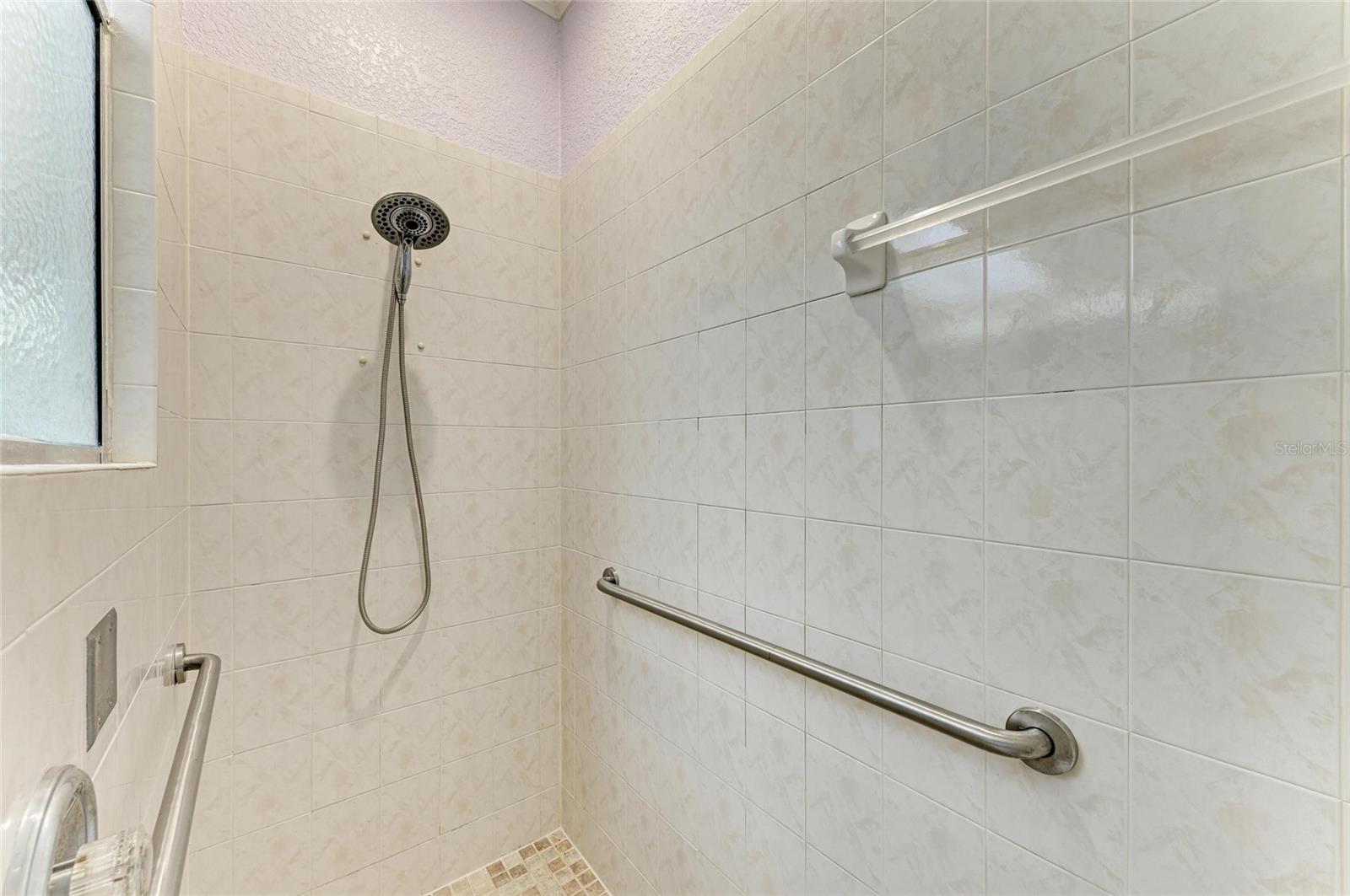 SEMINOLE LAKES PH 04 - Residential