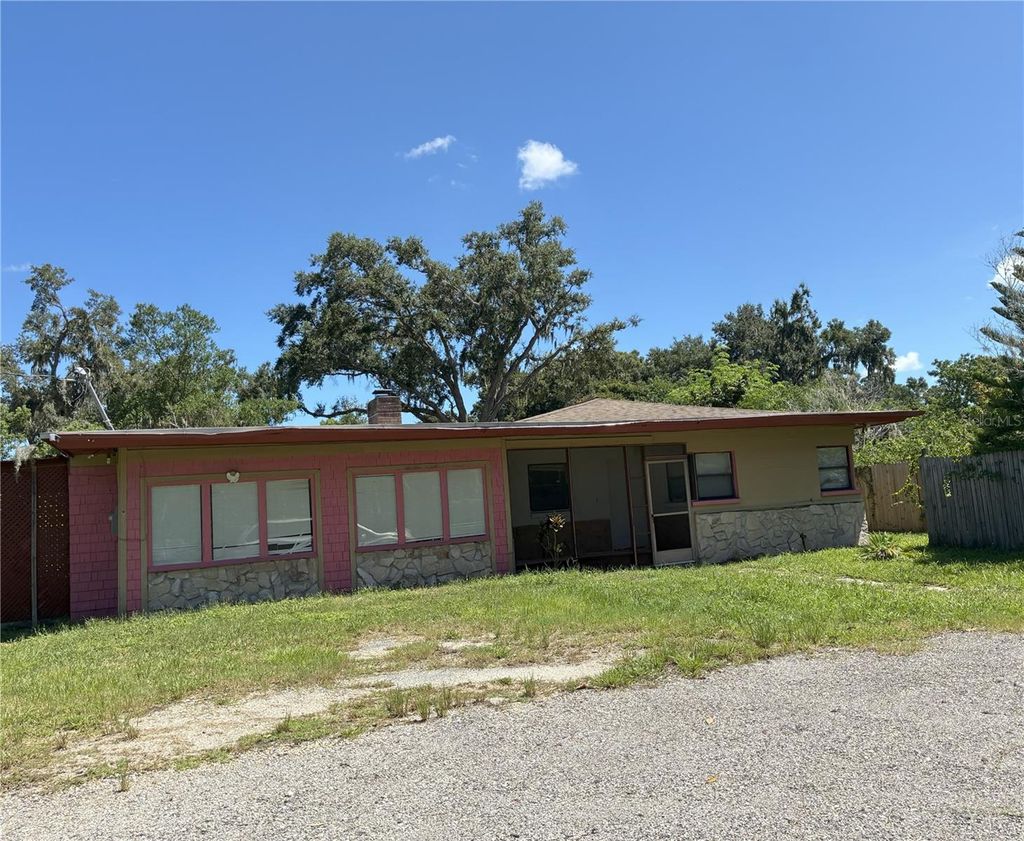 Photo of 3016 Bloomingdale Avenue, Valrico, FL 33596 (MLS # TB8412167)