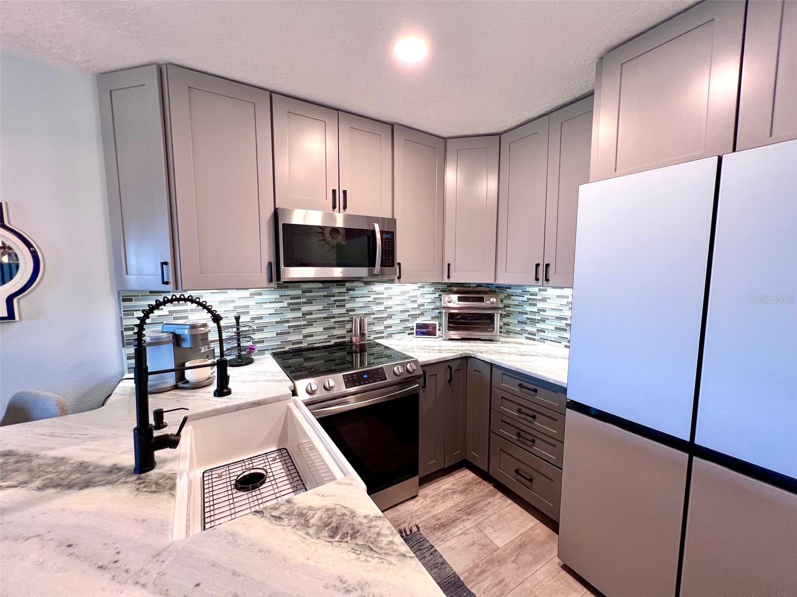 HIDEAWAY BAY BEACH CLUB PH 09 - Residential