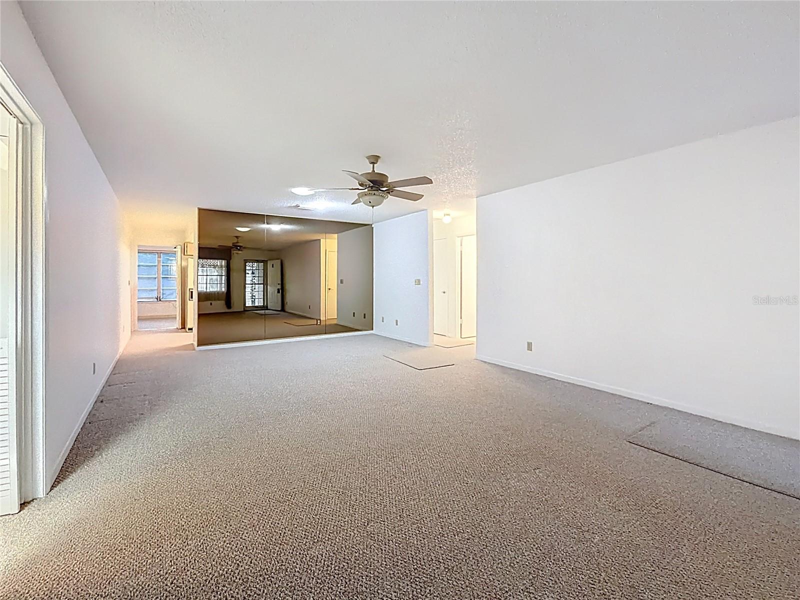 ON TOP OF THE WORLD - Residential