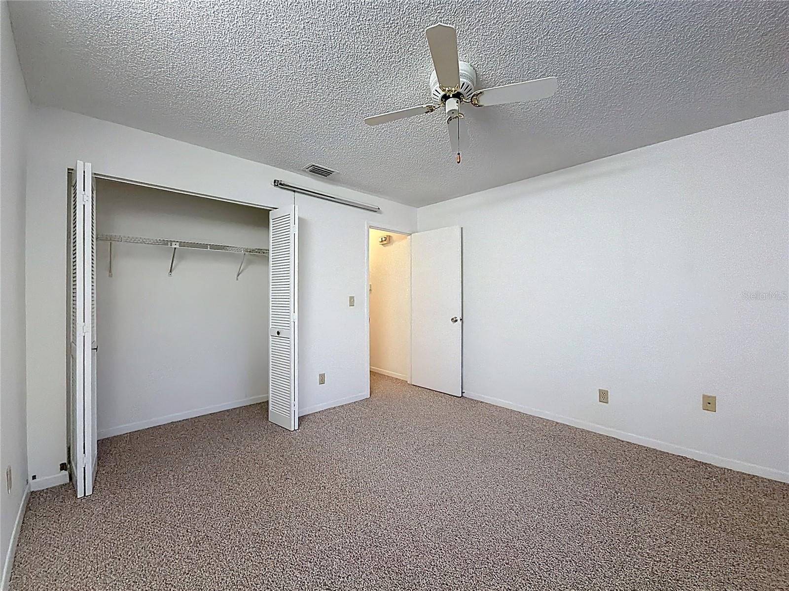 ON TOP OF THE WORLD - Residential