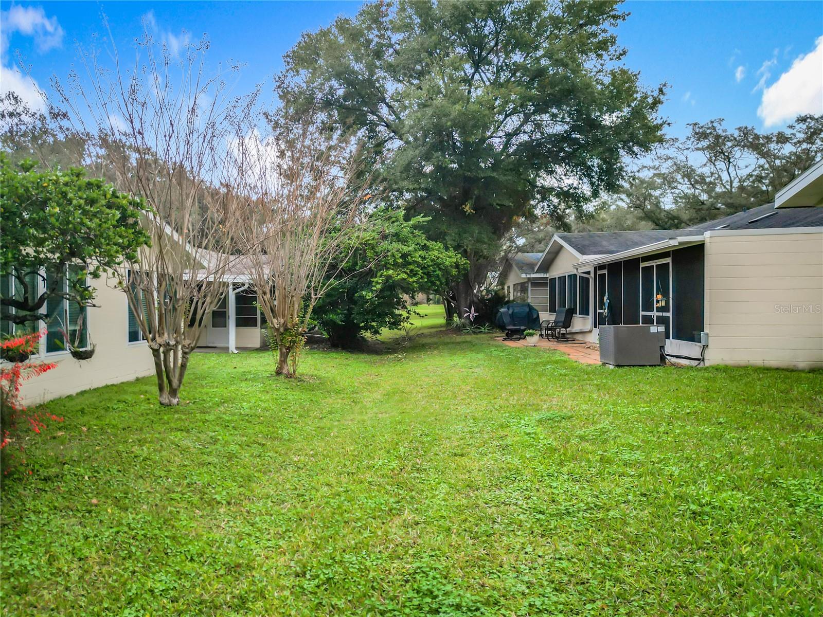 ON TOP OF THE WORLD - Residential