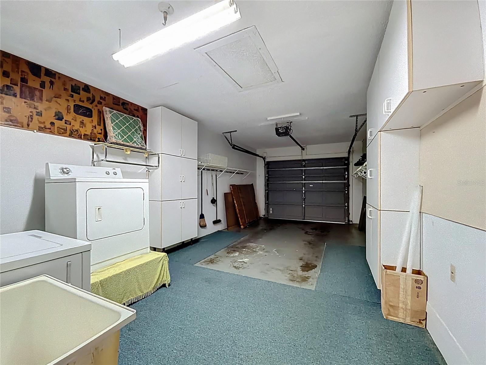 ON TOP OF THE WORLD - Residential