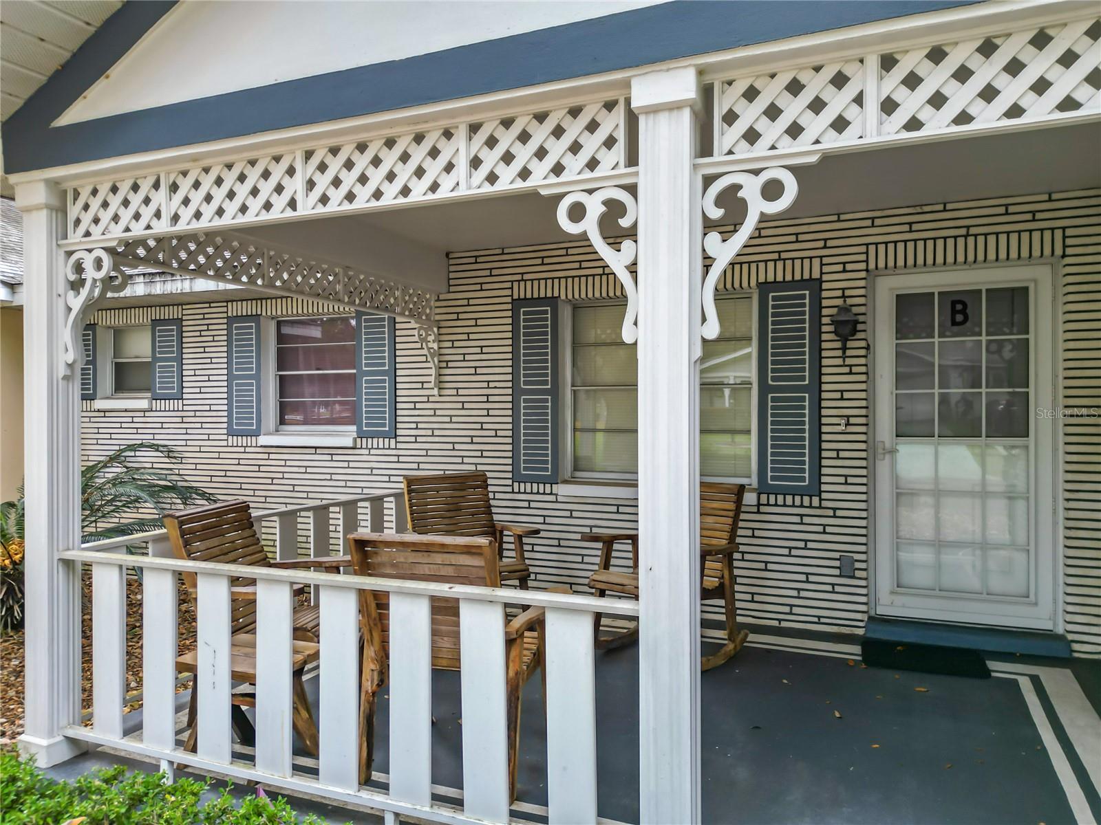 ON TOP OF THE WORLD - Residential