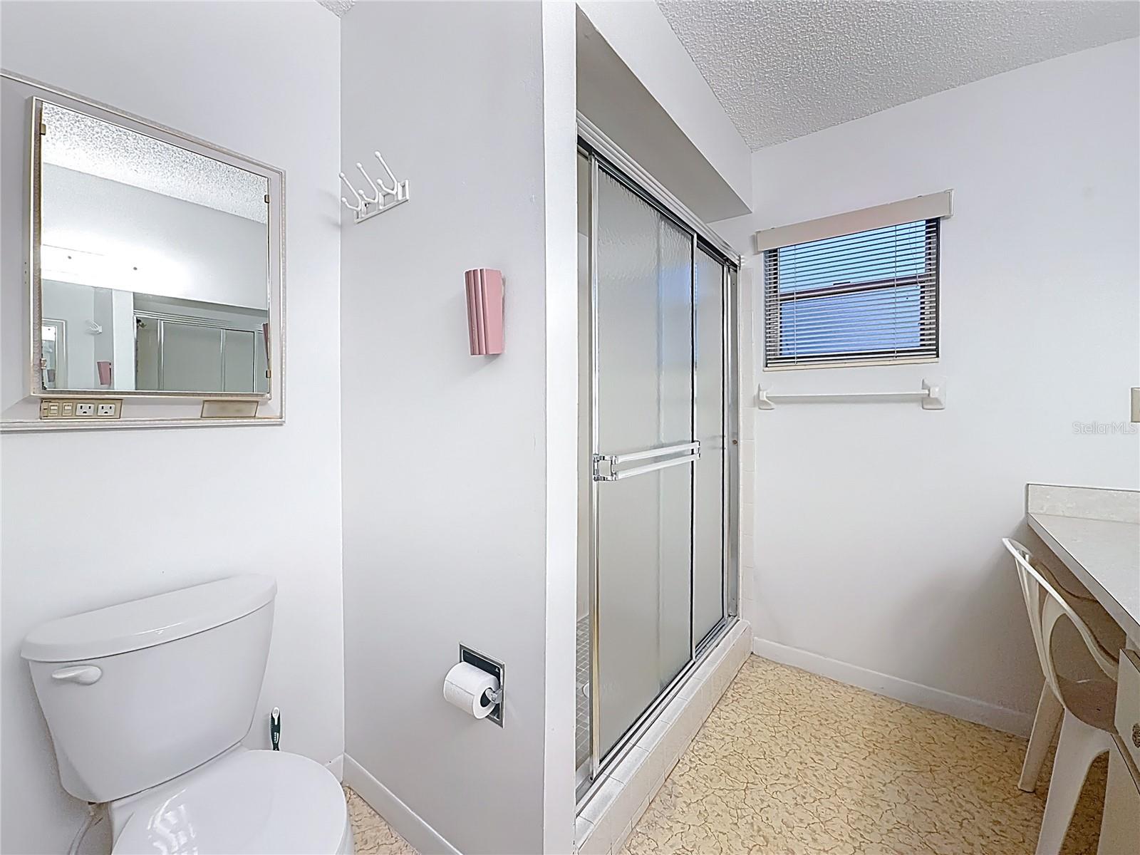 ON TOP OF THE WORLD - Residential