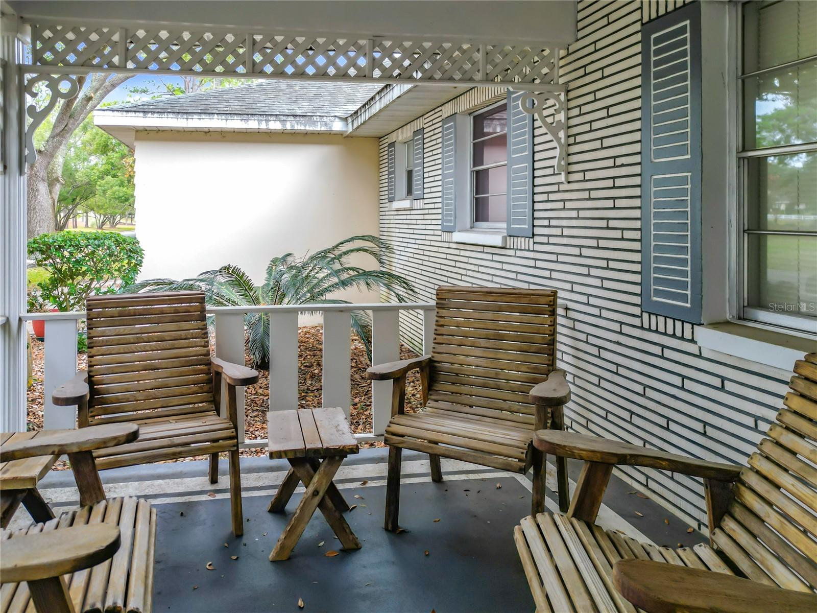 ON TOP OF THE WORLD - Residential