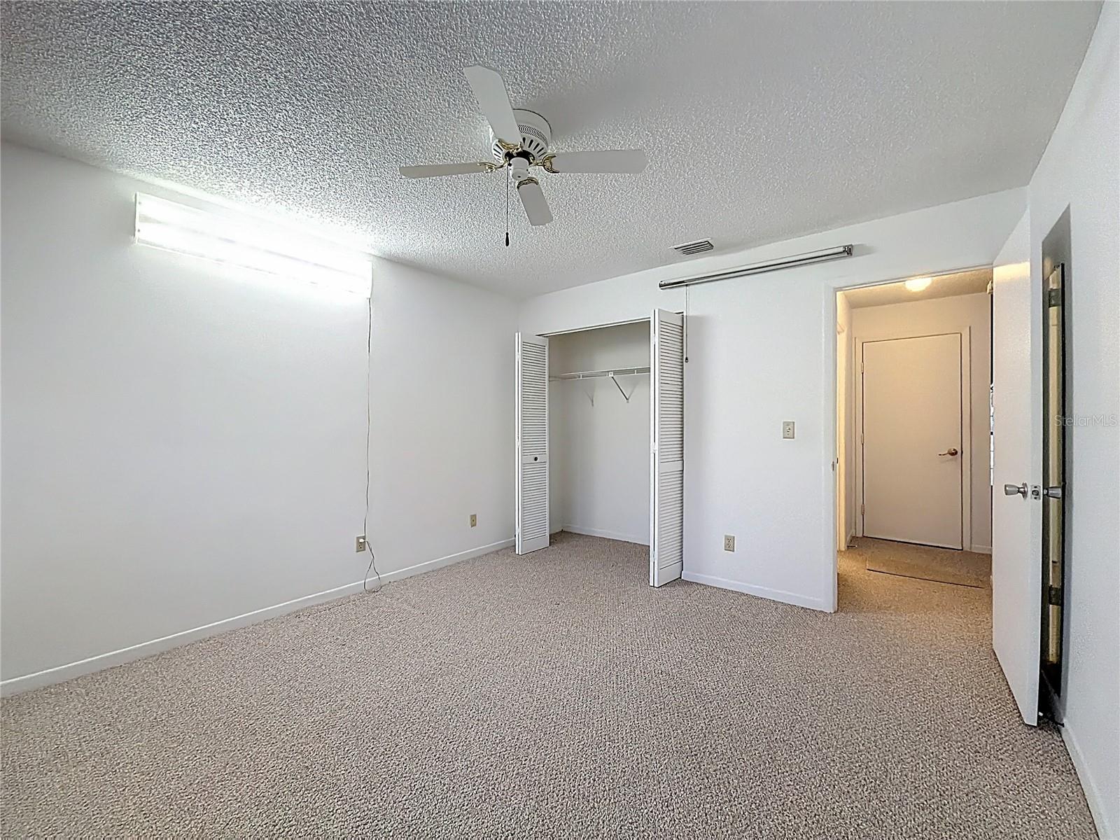 ON TOP OF THE WORLD - Residential