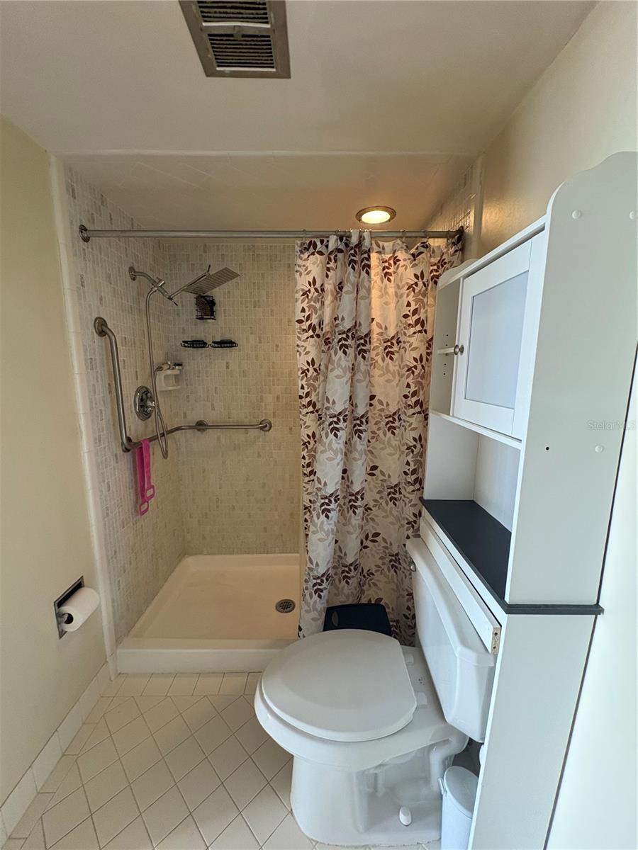 BAYWAY ISLES POINT BRITTANY FIVE - Residential Lease