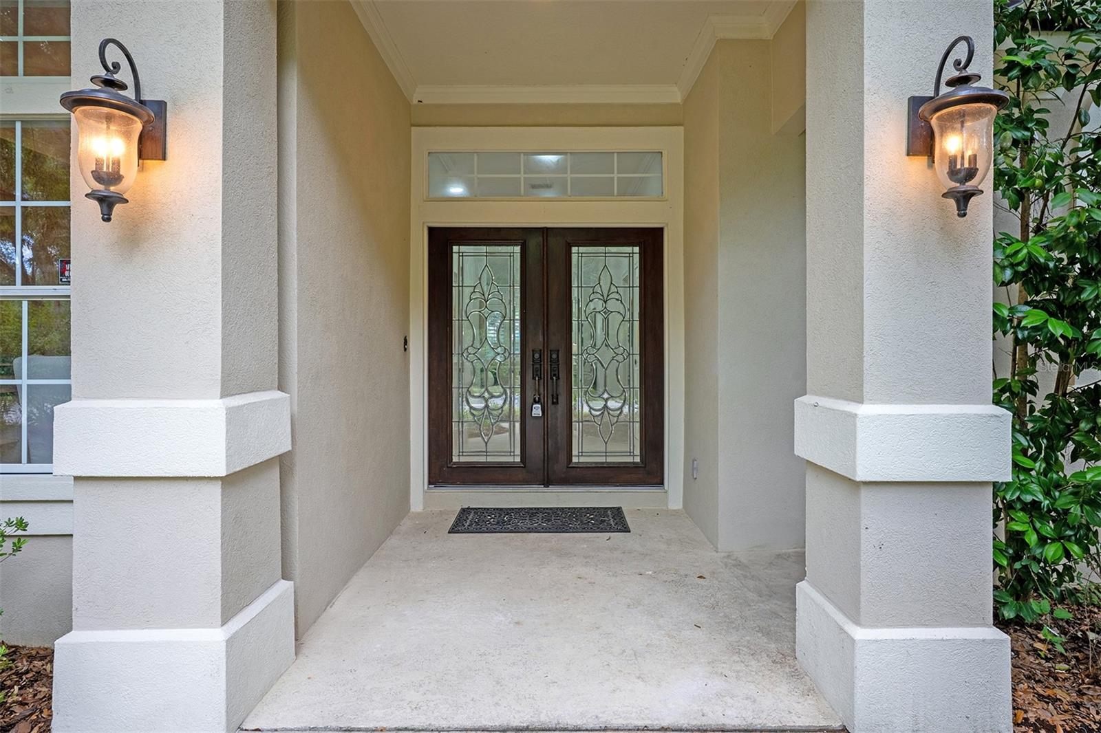 QUEEN HRBR YACHT & CO U19 - Residential