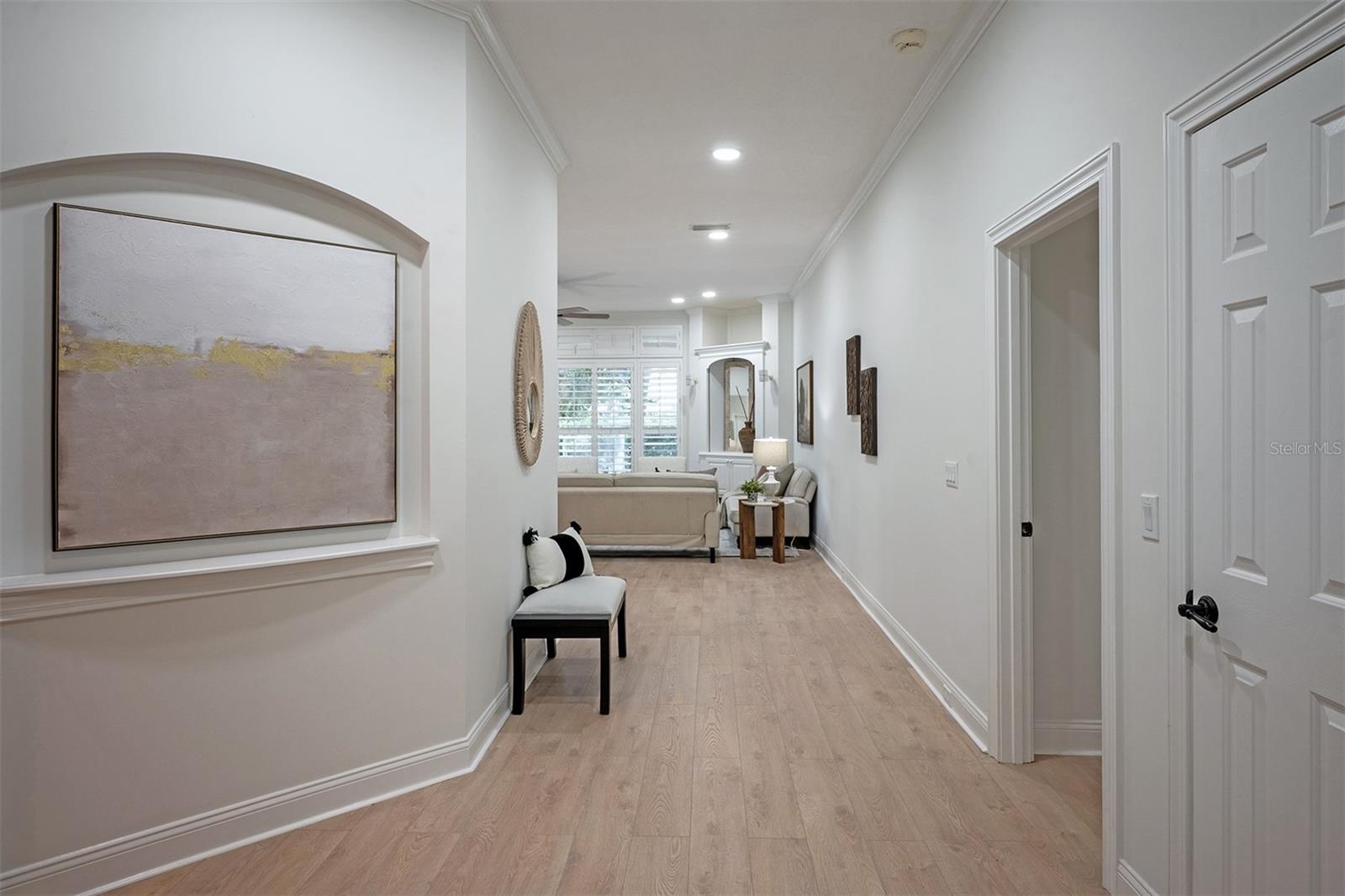 QUEEN HRBR YACHT & CO U19 - Residential