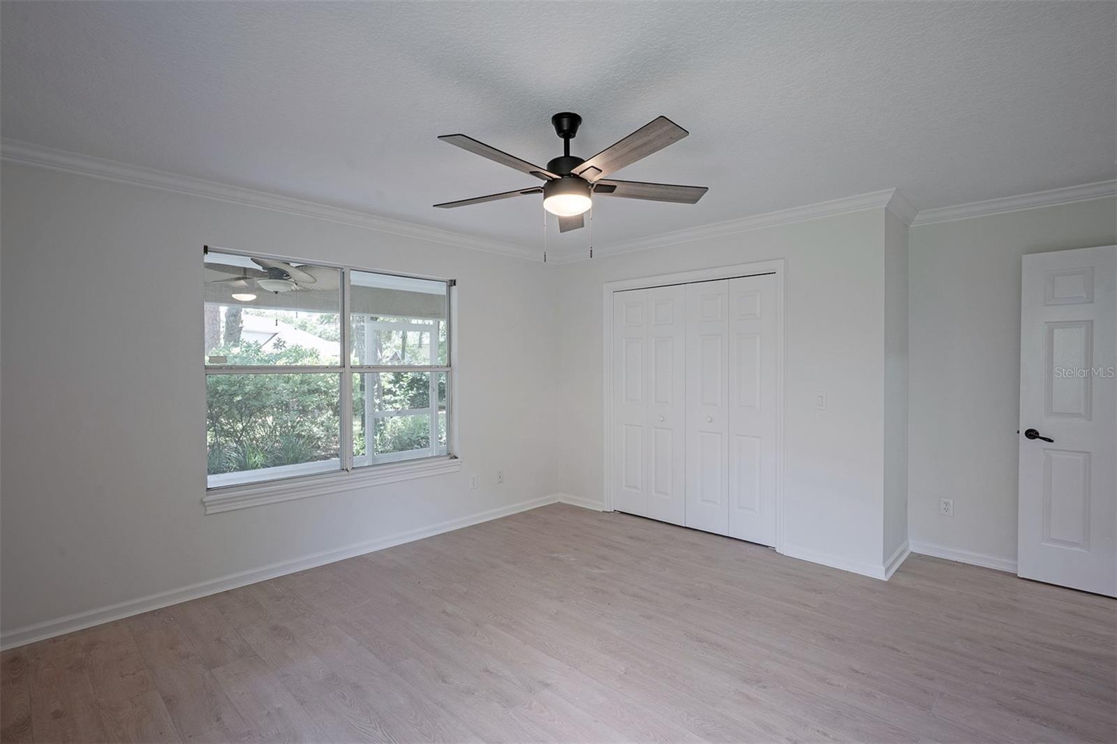 QUEEN HRBR YACHT & CO U19 - Residential