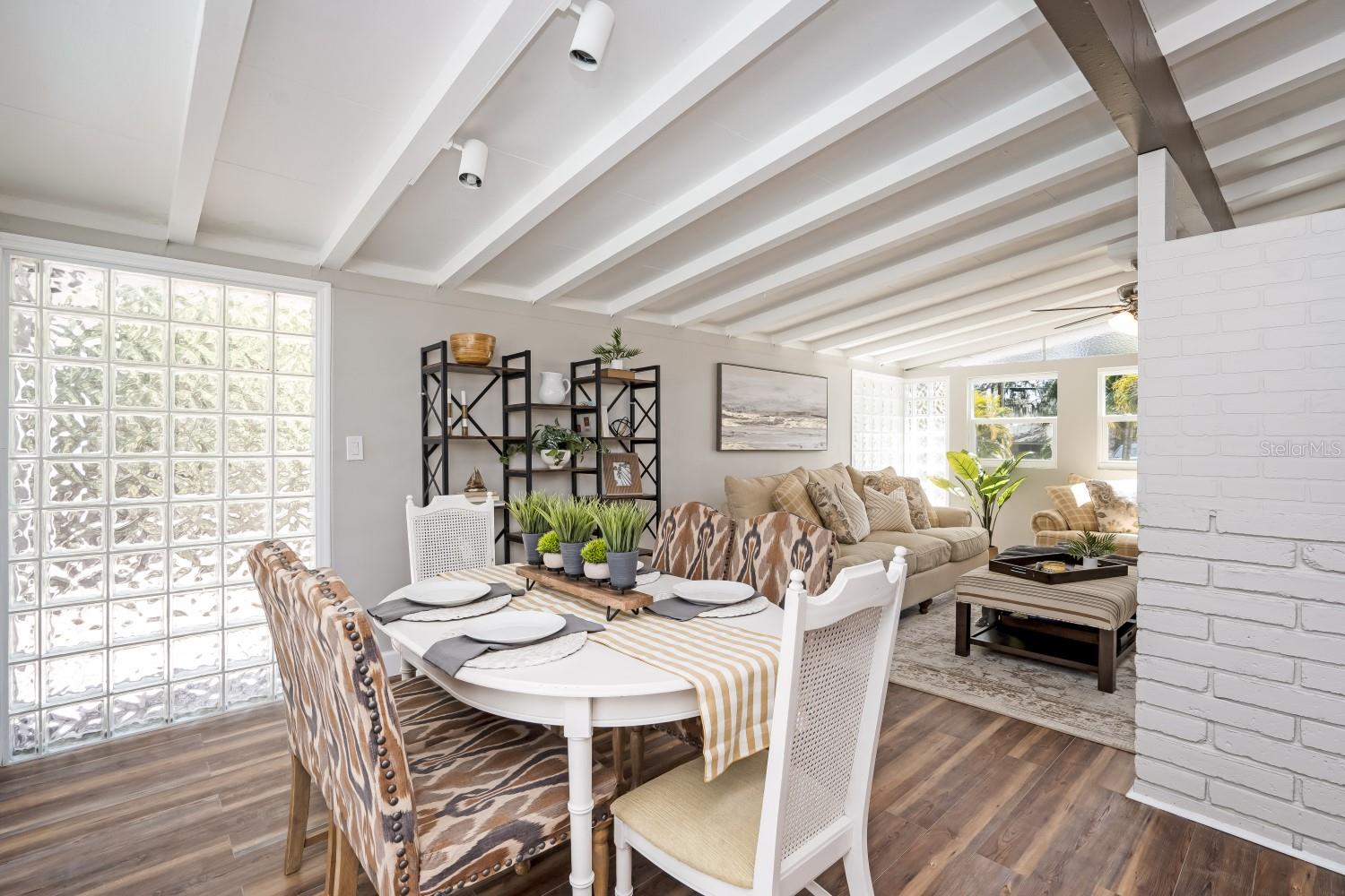 RIVER FOREST - Residential Lease