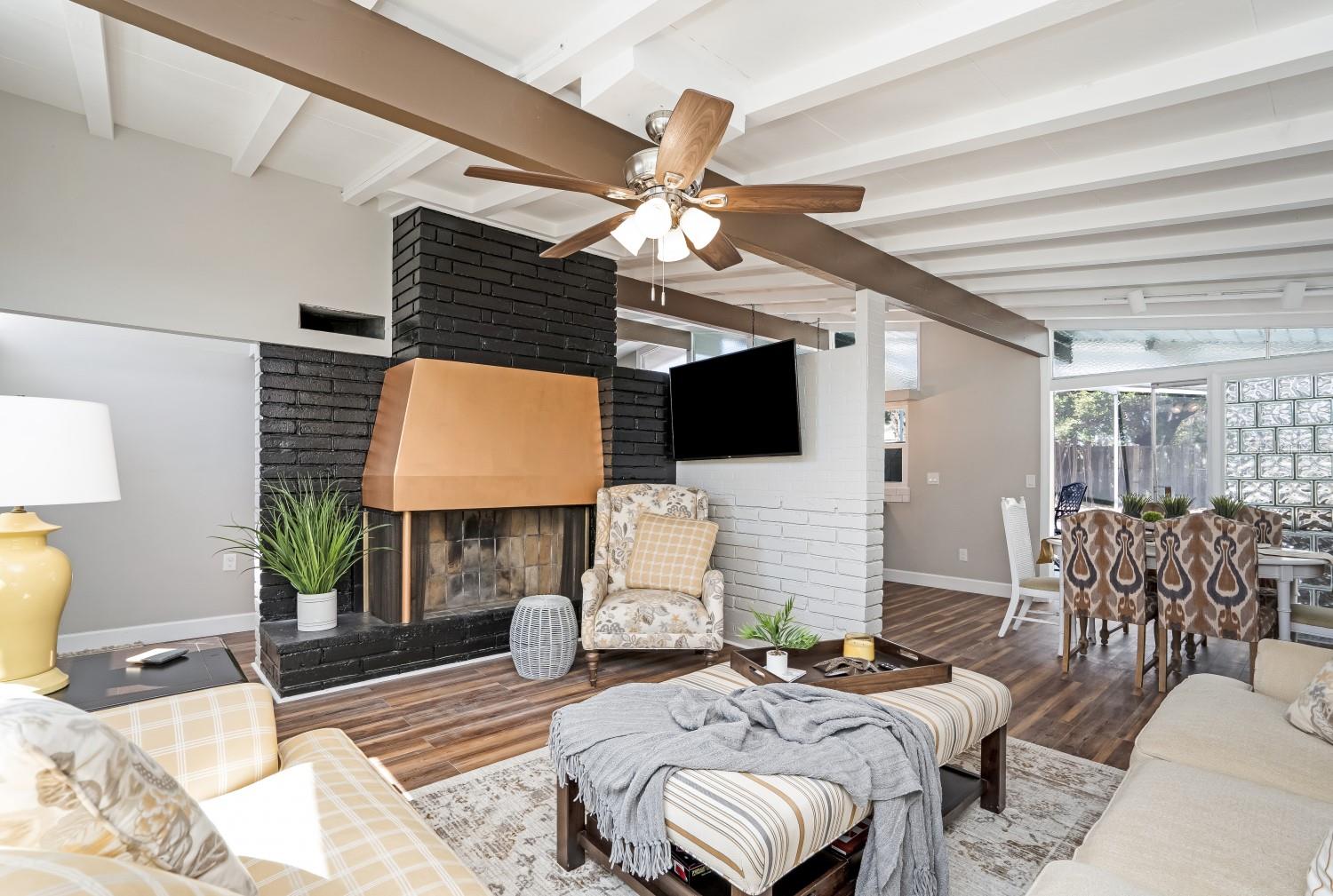 RIVER FOREST - Residential Lease