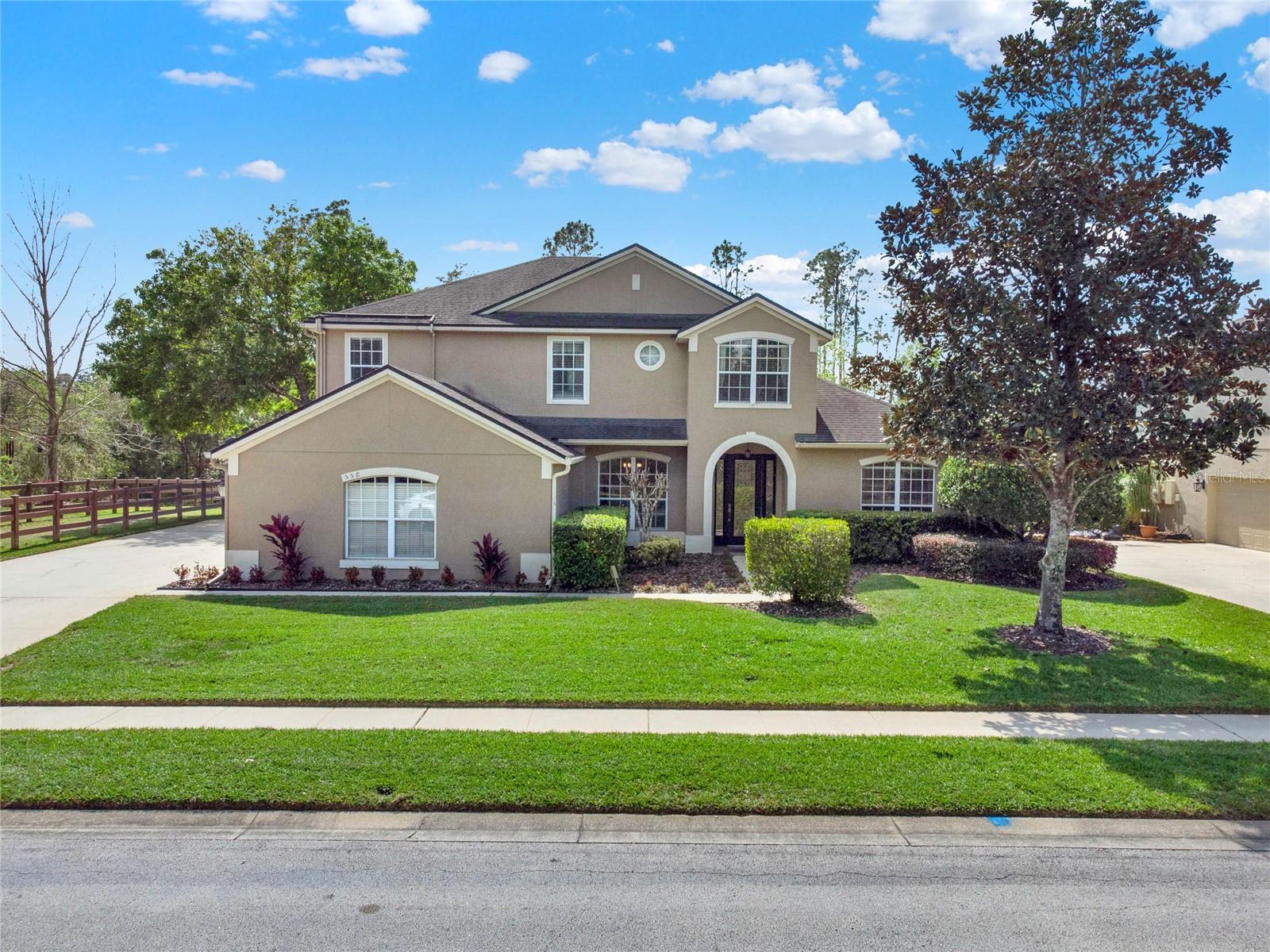 558 OSPREY LAKES CIRCLE