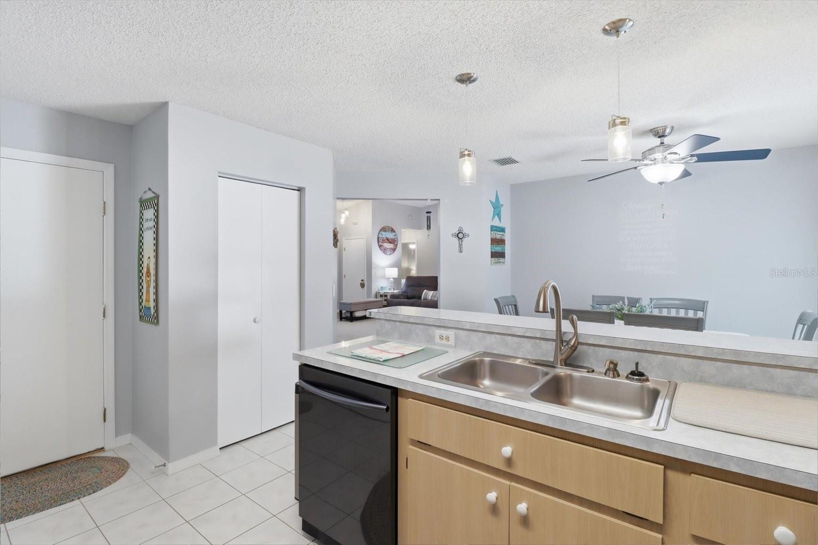 OAKWOOD VILLAGE - Residential