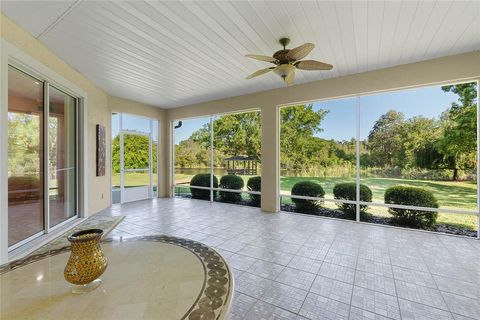 A home in LADY LAKE