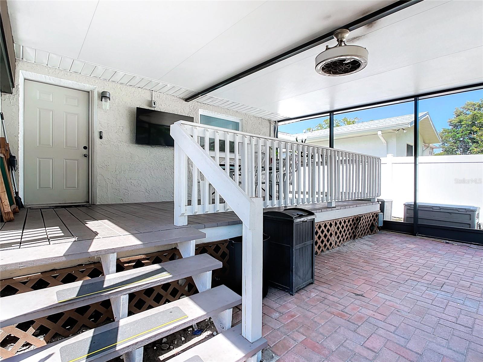 SPANISH ACRES - Residential