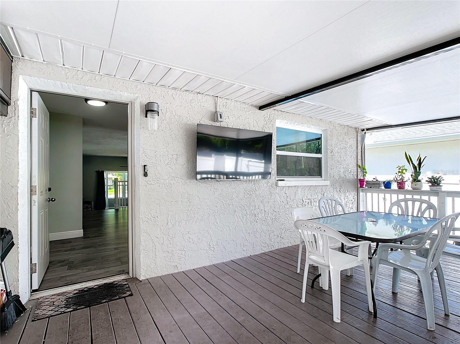 SPANISH ACRES - Residential