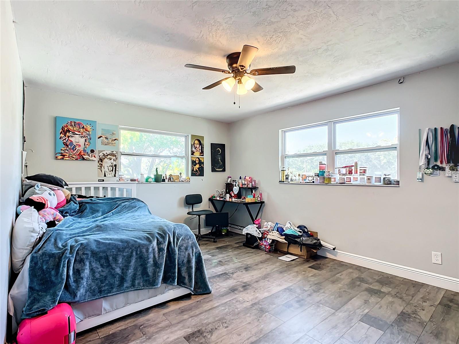 SPANISH ACRES - Residential